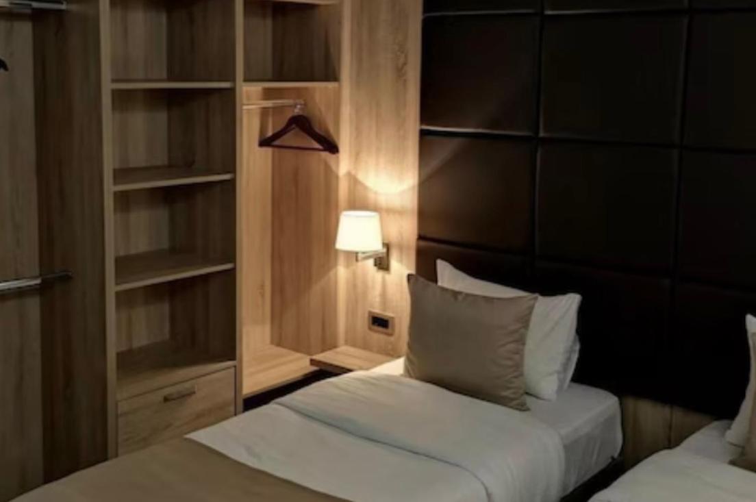 Hotel Garni Ideal Подгорица Екстериор снимка