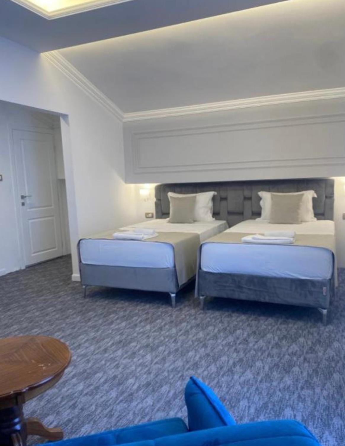 Hotel Garni Ideal Подгорица Екстериор снимка