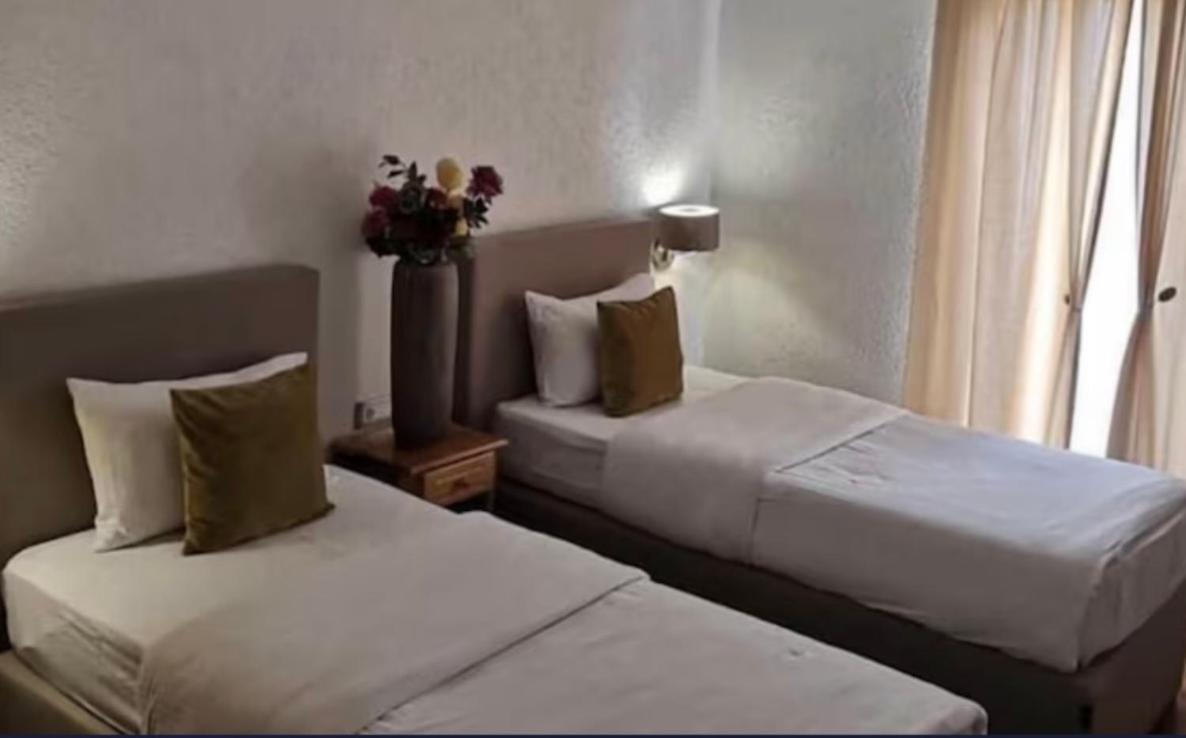 Hotel Garni Ideal Подгорица Екстериор снимка