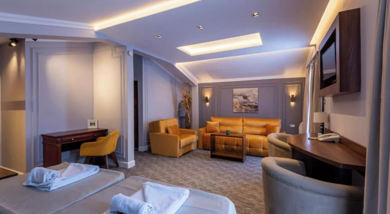Hotel Garni Ideal Подгорица Екстериор снимка